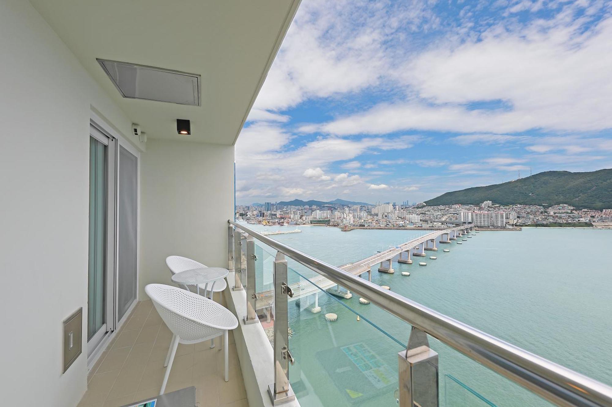 Elmomento Songdo Appartement Busan Buitenkant foto